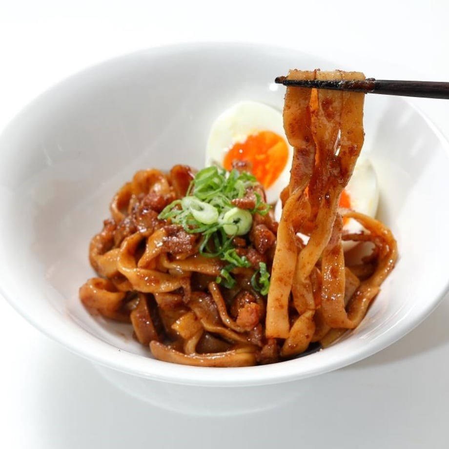 Microwave 2min! Menya Musashi Tonkotsu Seafood Mazesoba