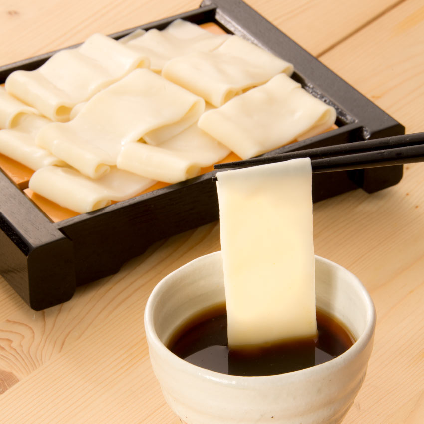 3 servings Hanayama Onihimokawa Udon Noodle With Traditional Dipping Sauce
